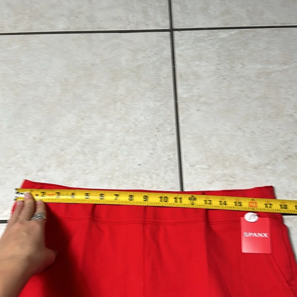 NWT SPANX On-the-Go Ankle Slim Straight Pant True‎ Red